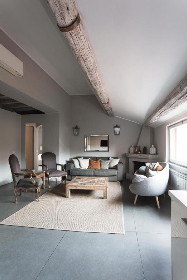 Апартаменты Charming Penthouse In Piazza Venezia With Terrace Рим Экстерьер фото
